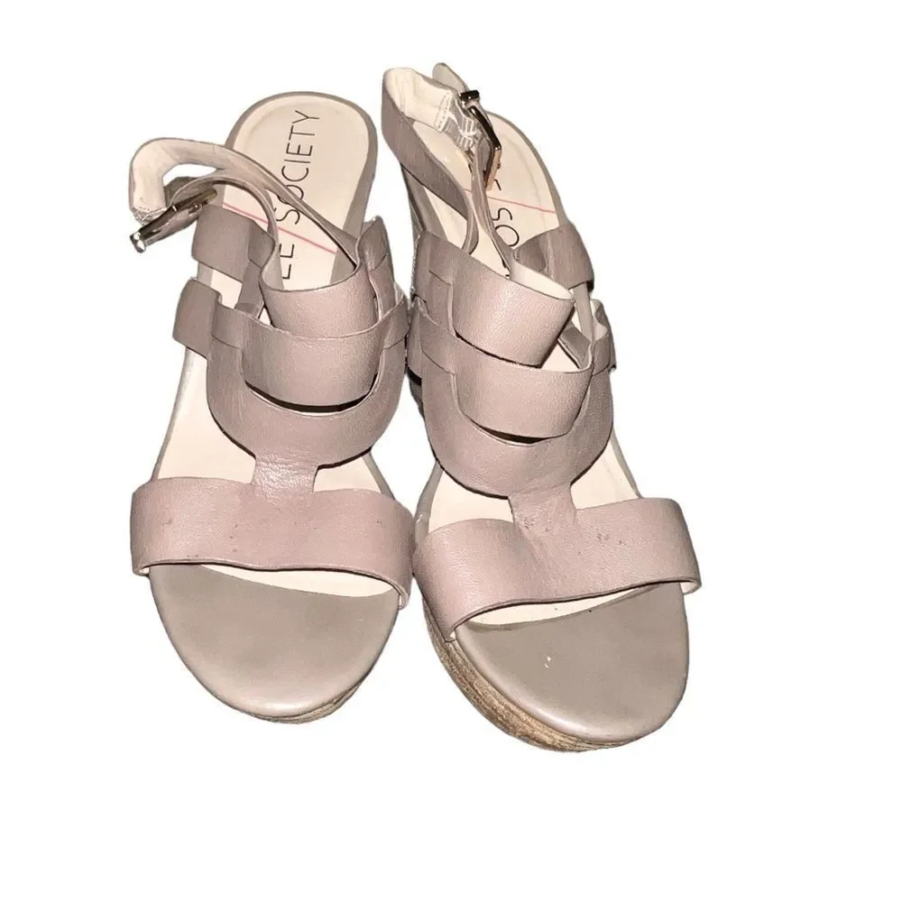 Sole Society 4 inch “Jenny” wedge heel‎ sandal in taupe women’s size 8